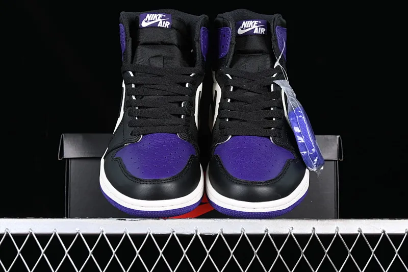 All categories Air Jordan Jordan series basketball shoes Air Jordan 1 High Pure original Air Jordan 1 Court Purple AJ1 Joe 1 black purple toe basketball shoes 555088-501